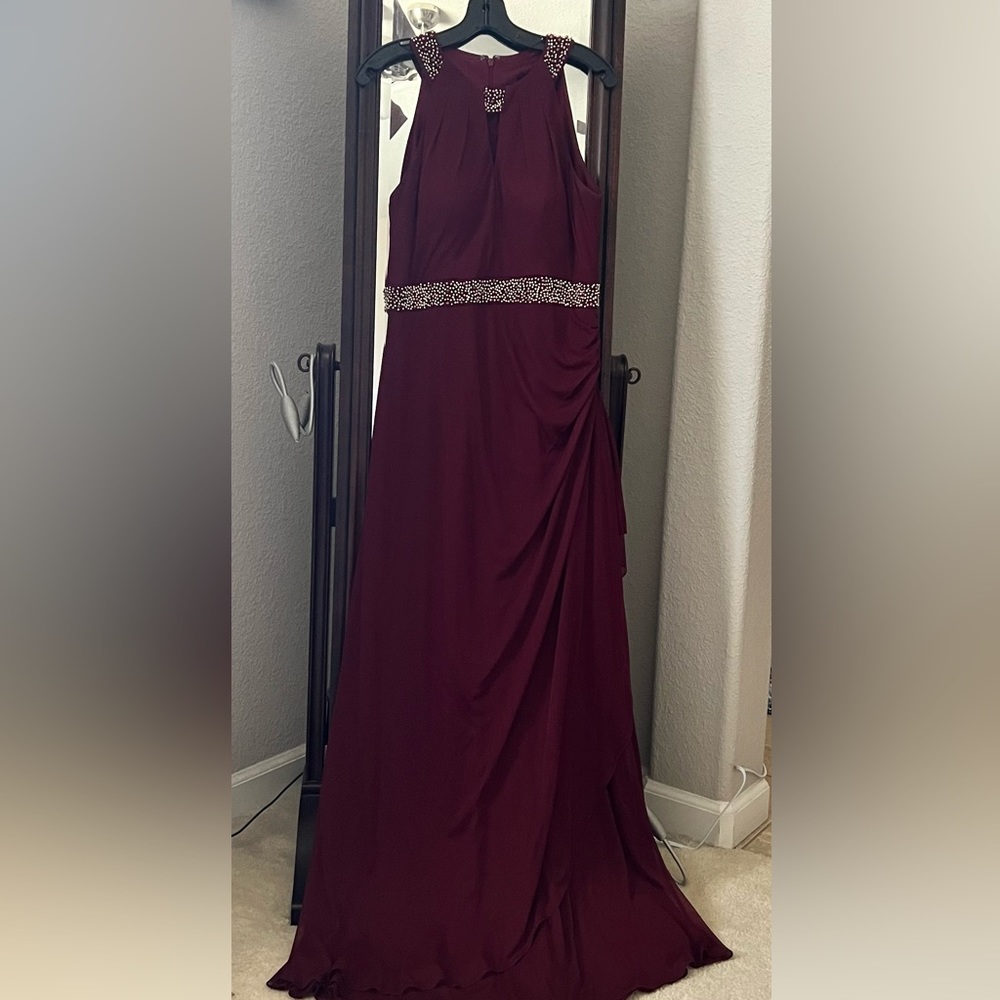 Betsy&Adam Burgundy & Gold Floor-length Dress